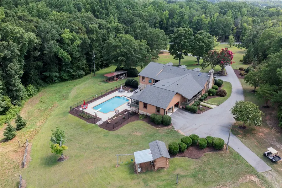 911 Austin Road, Belton, SC 29627 - #2