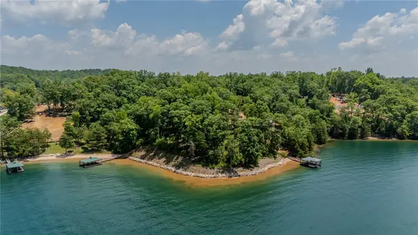 233 Sandy Hollow Court, Six Mile, SC 29682