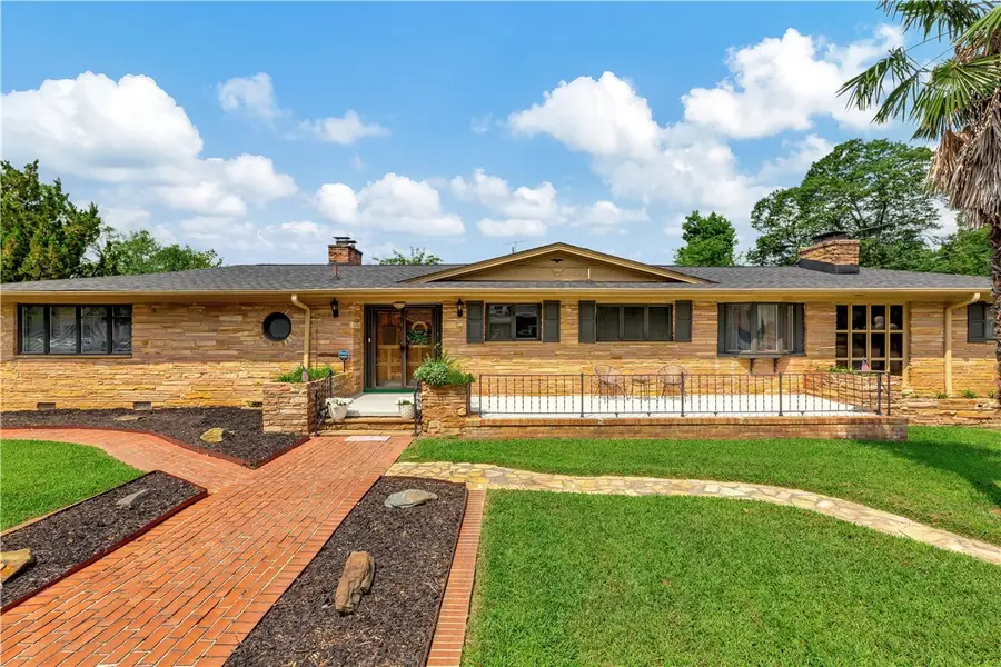 5 N Oak Street, Williamston, SC 29697 - #2