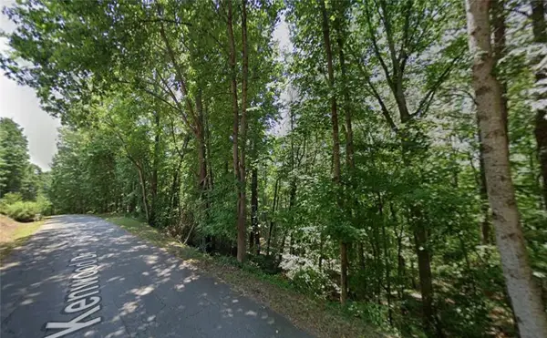 306 Kenwood Drive, Westminster, SC 29693