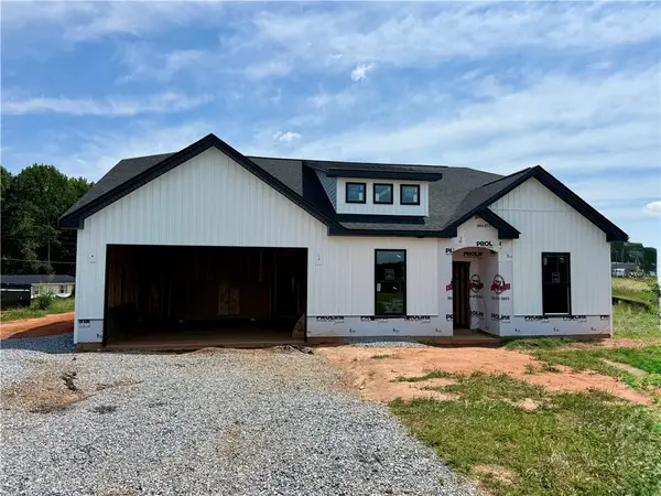 639 Spearman Road, Pelzer, SC 29669
