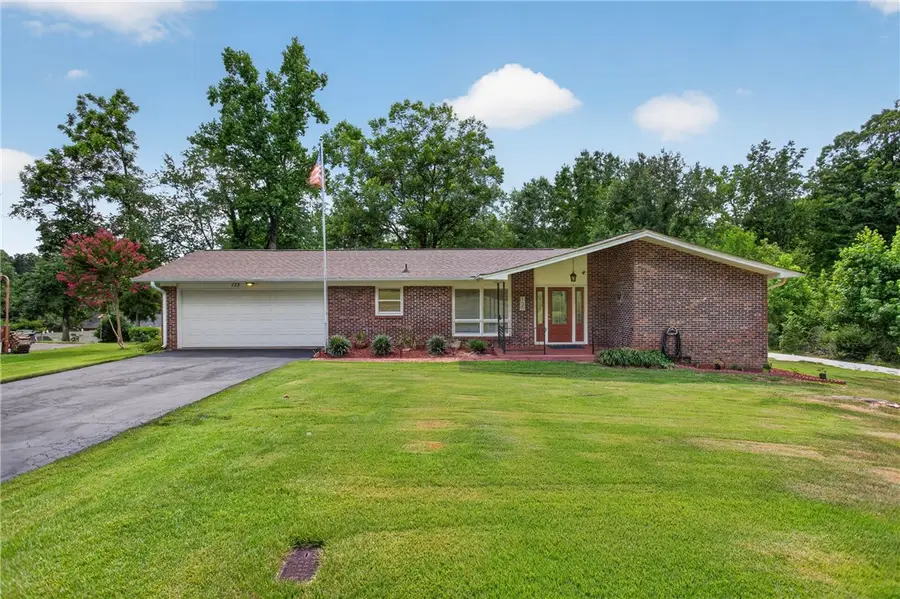 135 Brookhaven Circle, Seneca, SC 29672 - #3