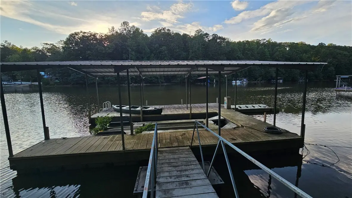 147 W Waters Edge Lane, West Union, SC 29696 - #1