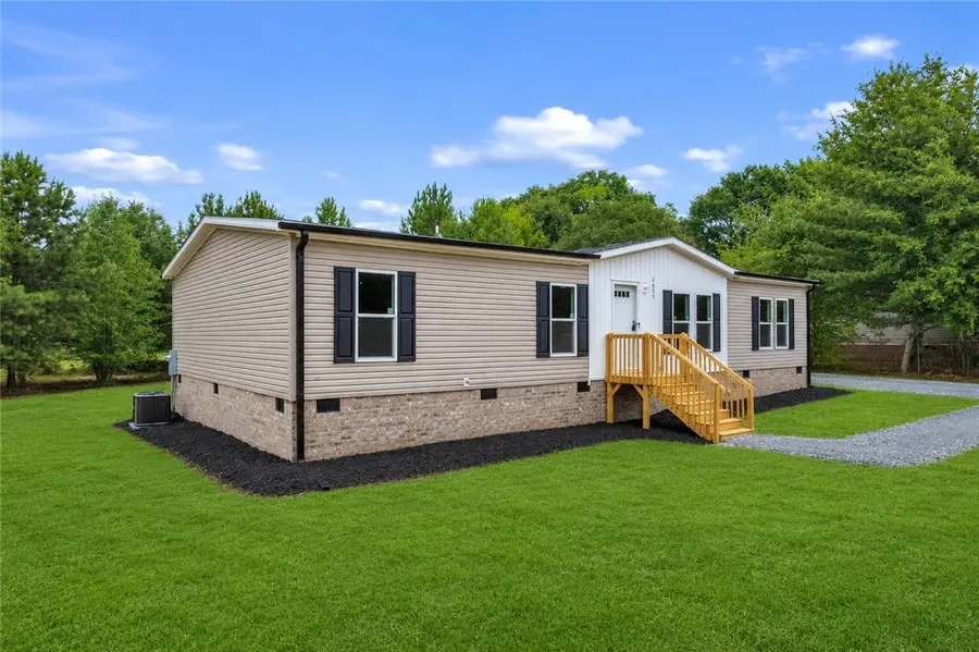 2857 S Mcduffie Street Extension, Anderson, SC 29624 - #2