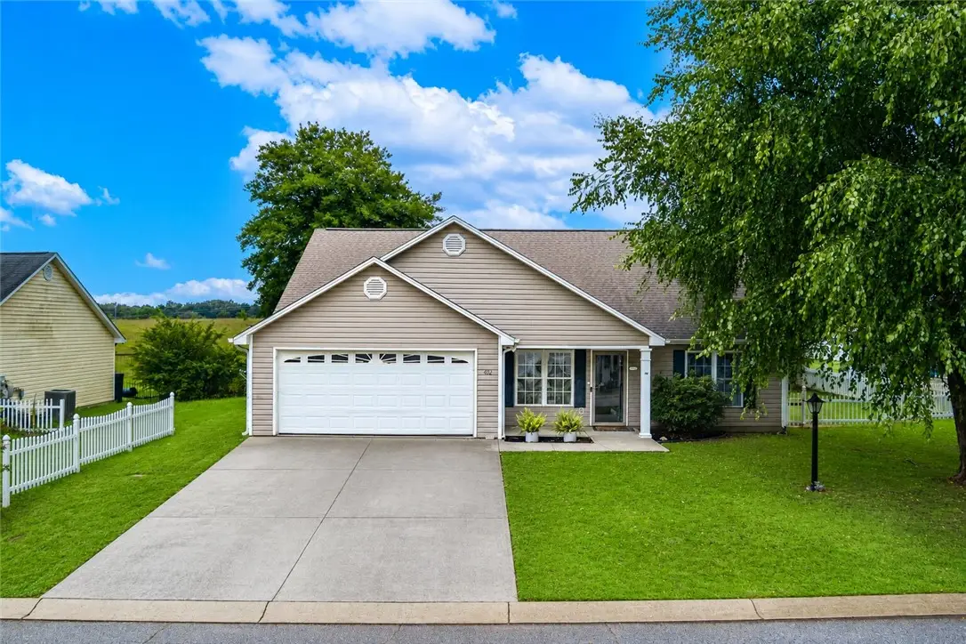 402 Ashwood Lane, Anderson, SC 29625 - #1