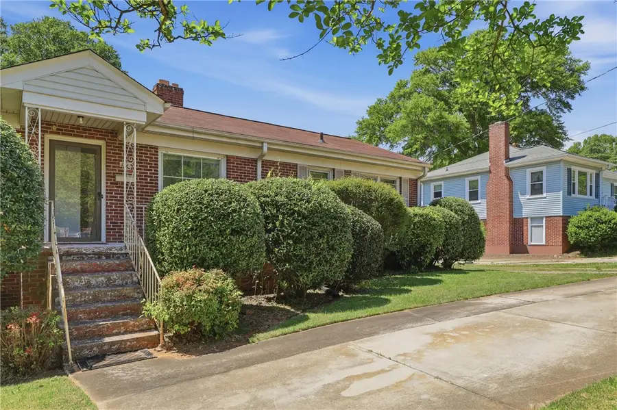 126 W Circle Avenue, Greenville, SC 29607 - #2