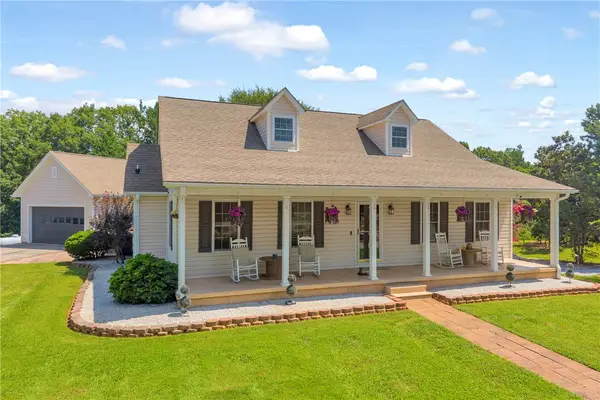 5744 N 11 Highway, Walhalla, SC 29691
