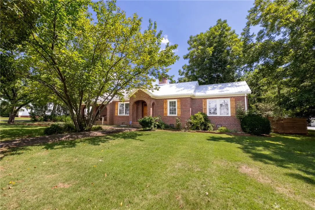 704 Cherry Street, Pendleton, SC 29670 - #1