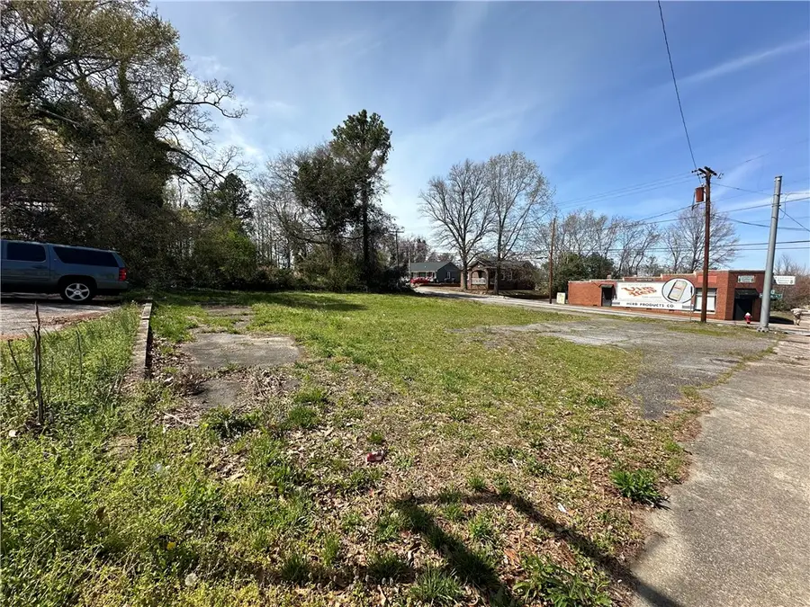 1002 S Main Street, Anderson, SC 29624 - #3