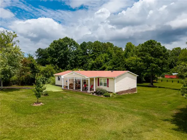 164 Peachtree Lane, Seneca, SC 29678