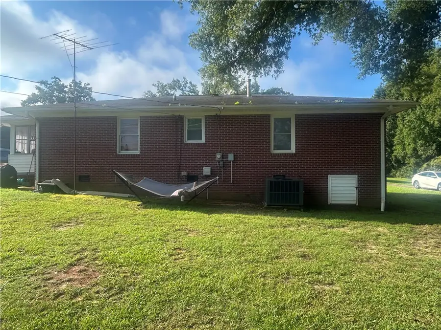 212 W Greer Street, Honea Path, SC 29654 - #3