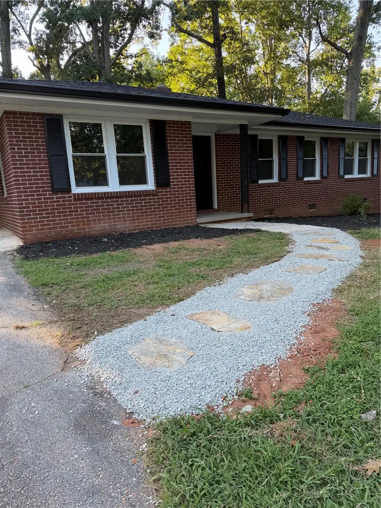 117 Anderson Avenue, Westminster, SC 29693 - #2