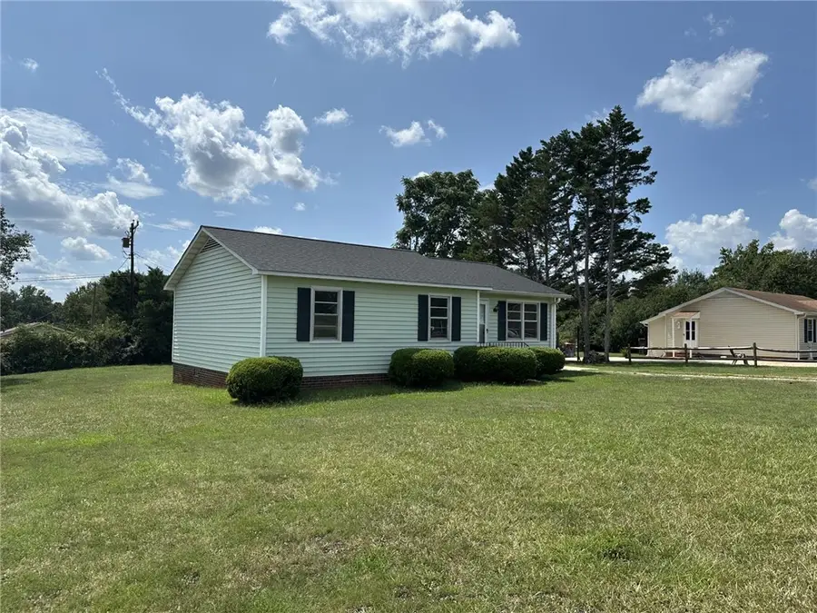 310 Kingsboro Road, Anderson, SC 29626 - #2