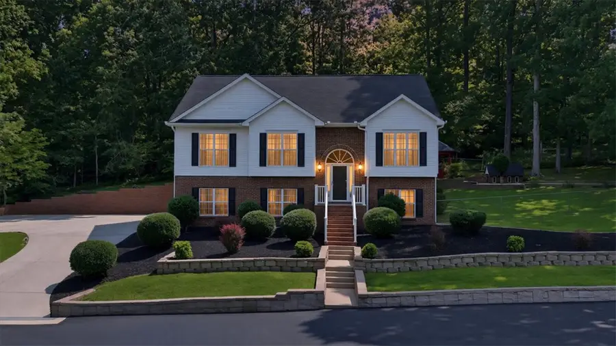 1052 Madden Bridge Road, Central, SC 29630 - #2