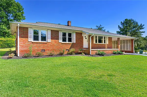 602 Evelyn Drive, Seneca, SC 29678