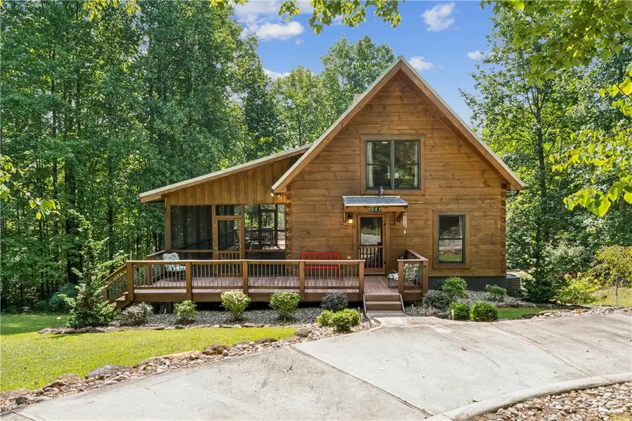 831 Lenore B Lane, Mountain Rest, SC 29664 - #2
