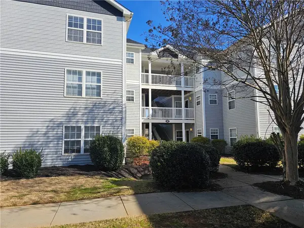 102 University Village Drive #I, Central, SC 29630