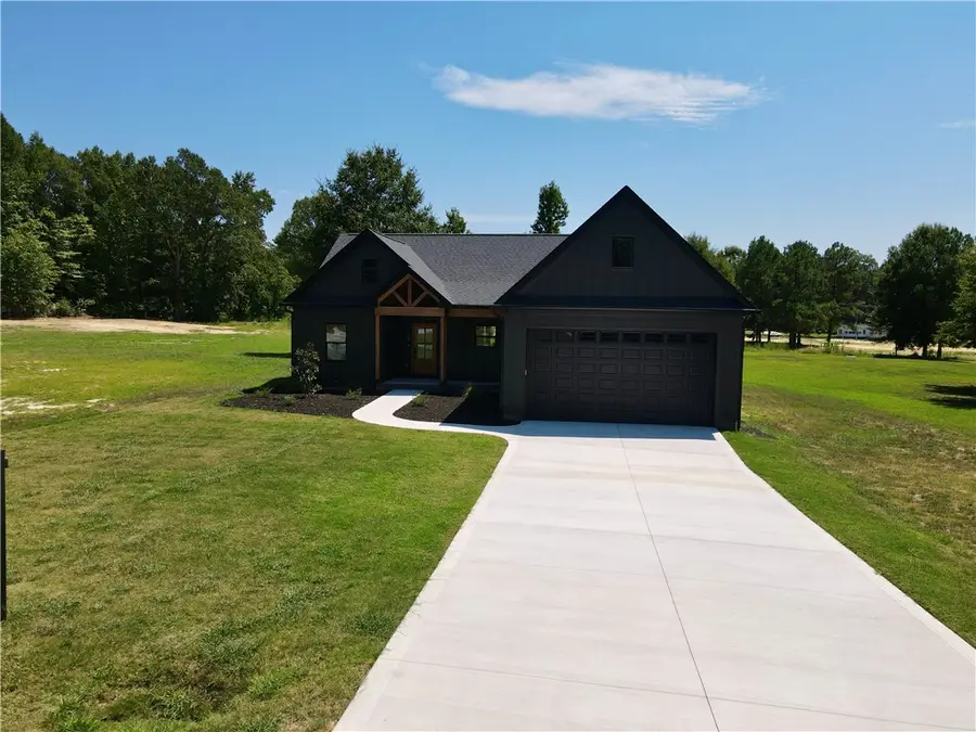 408 Edgewood Drive, Belton, SC 29627 - #2