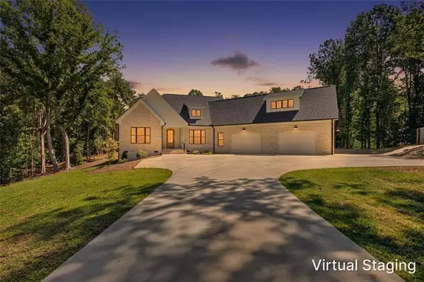 324 Gassaway Street, Central, SC 29630