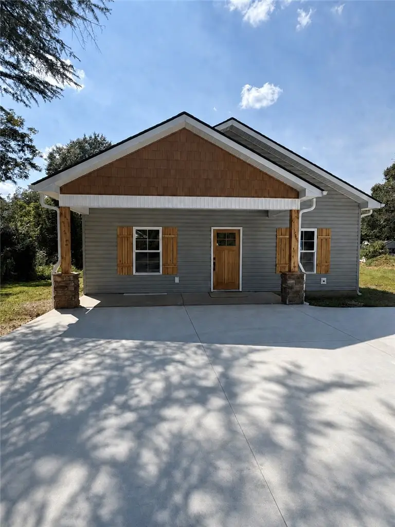 201 Harrison Avenue, Walhalla, SC 29691 - #1