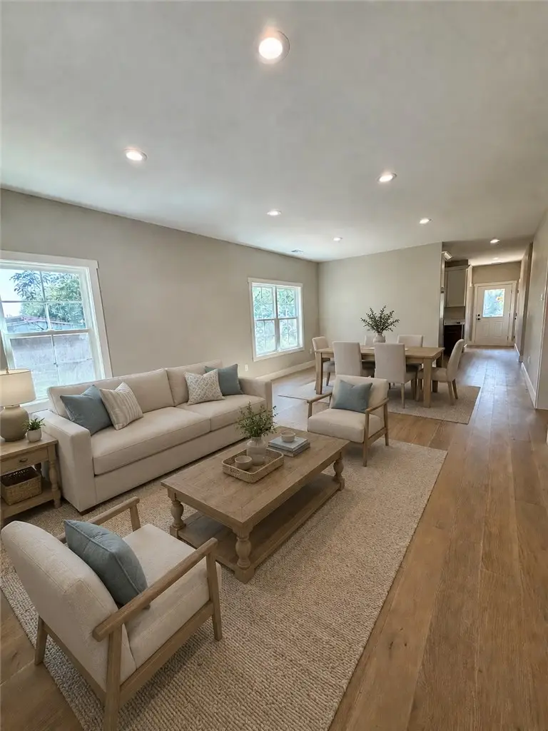 201 Harrison Avenue, Walhalla, SC 29691 - #3