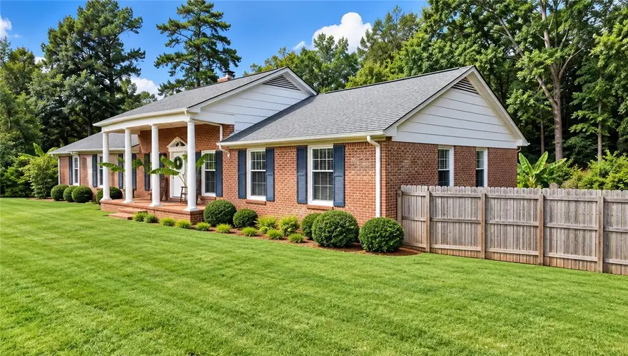 1259 Jefferson St Street, McCormick, SC 29835 - #2