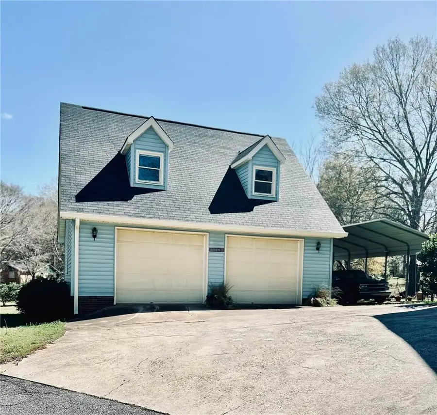 901 Tripp Street, Williamston, SC 29697 - #3