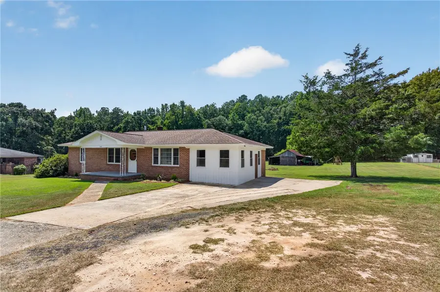 242 Sherwood Drive, Belton, SC 29627 - #3