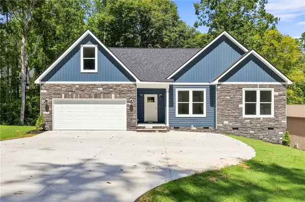 216 W Halfway Branch Drive, Walhalla, SC 29691