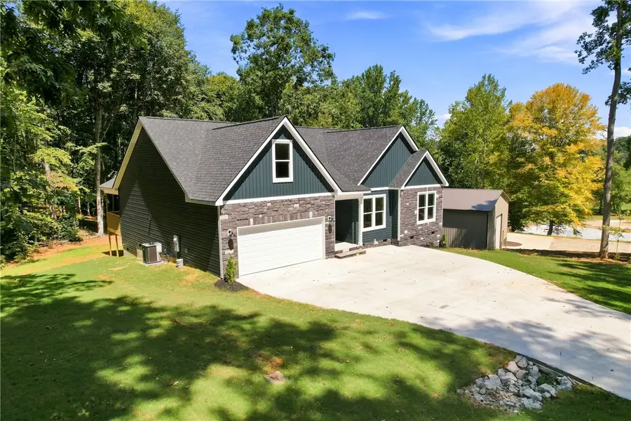216 W Halfway Branch Drive, Walhalla, SC 29691 - #2
