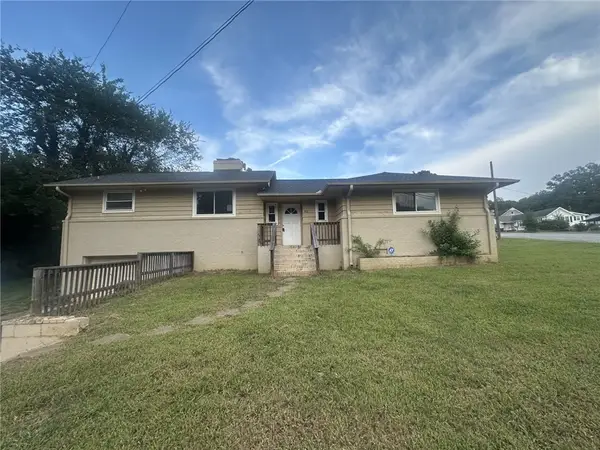 502 Seneca Street, Seneca, SC 29678