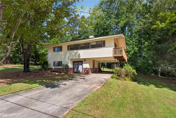801 Longforest Drive, Seneca, SC 29672