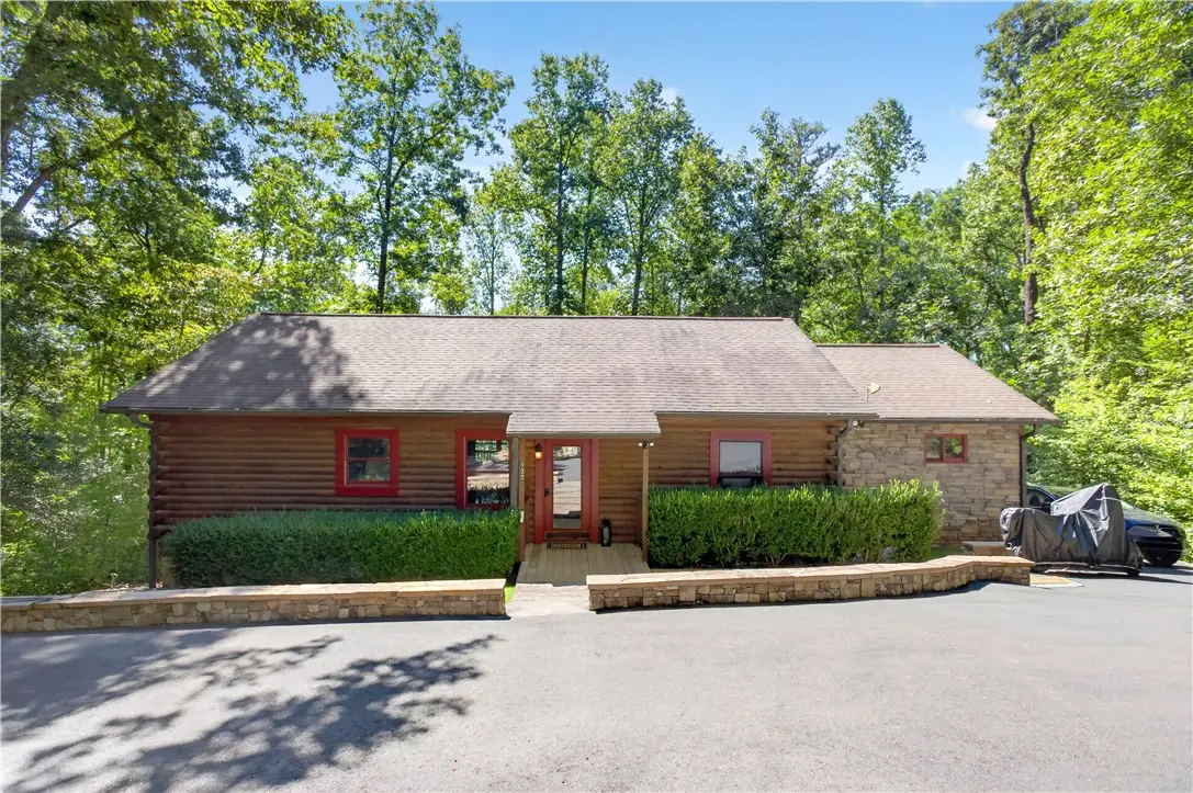 732 Two Ts Circle, Mountain Rest, SC 29664 - #1