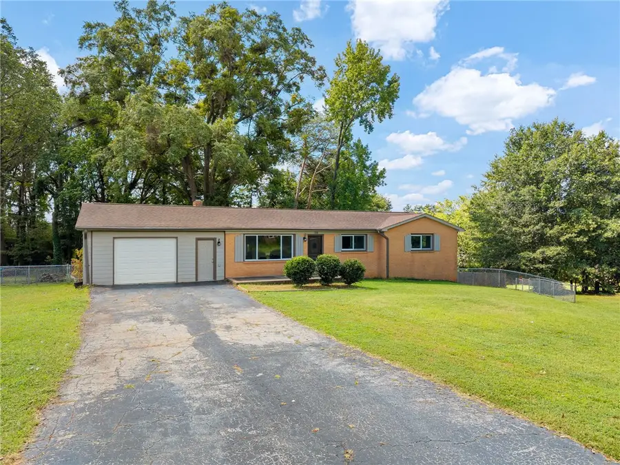 116 E Hill Drive, Easley, SC 29640 - #2