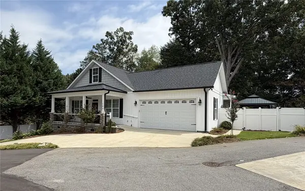 104 Cottage Way, Easley, SC 29642