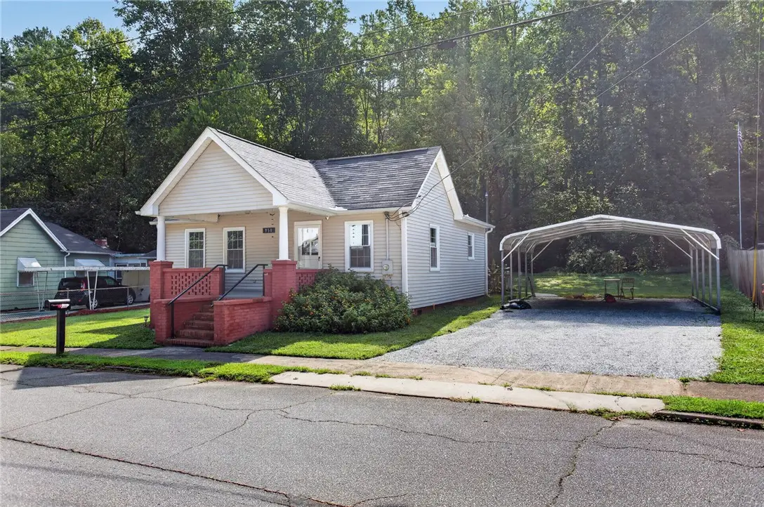 950 W Branch Avenue, Seneca, SC 29672 - #1