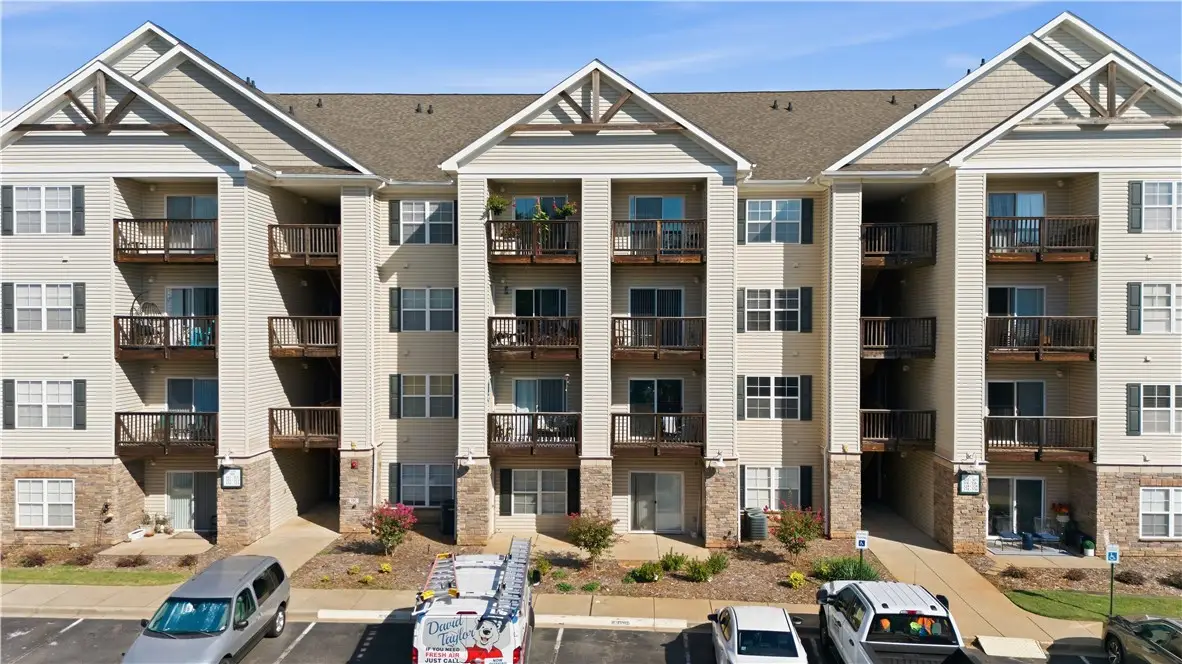325 Lookover Drive, Anderson, SC 29621 - #1