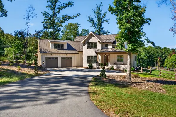 102 Waterfall Overlook Way, Easley, SC 29640