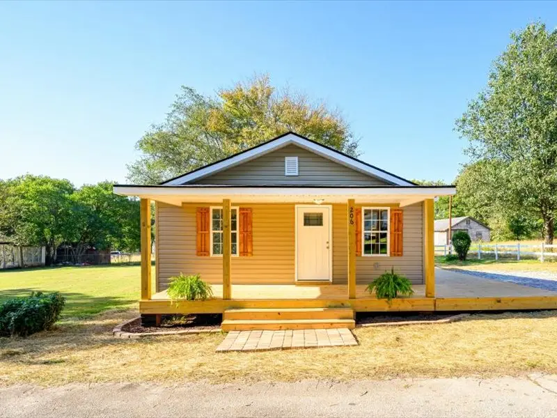 206 Rowland Street, West Union, SC 29696 - #2