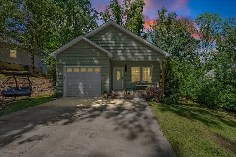 122 W Baker Street, Pickens, SC 29671 - #2