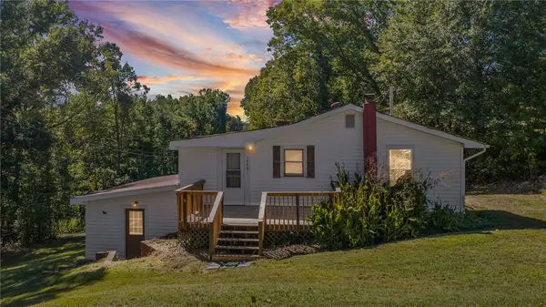 1559 Old Seneca Road, Central, SC 29630