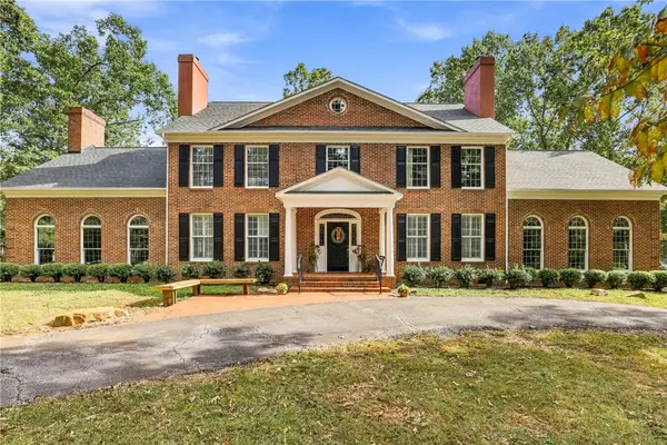 208 Wildwood Trail, Central, SC 29630