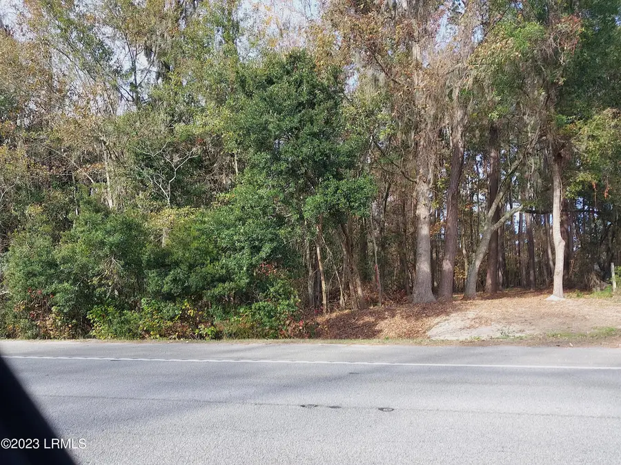 670 Robert Smalls Parkway, Beaufort, SC 29906 - Image #2