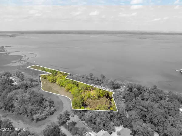 235 Old Plantation Drive W, Beaufort, SC 29907