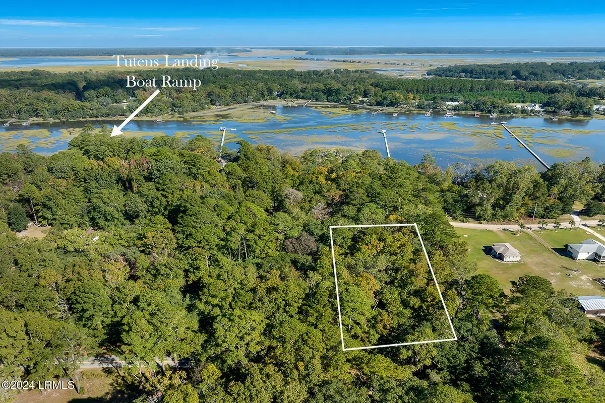 152 Riverview Drive, Ridgeland, SC 29936 - Image #1