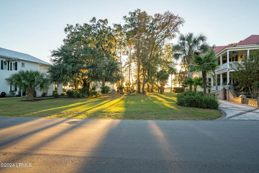 25 River Place, Beaufort, SC 29906 - Image #2