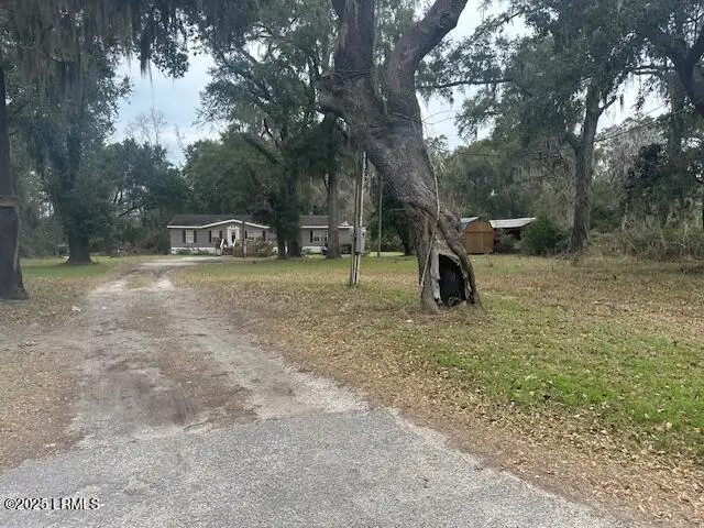 32 Glaze Drive, Beaufort, SC 29906 - Image #3