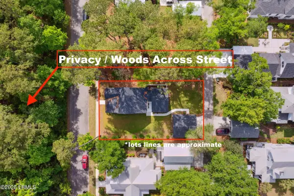 37 Park Square S, Beaufort, SC 29907