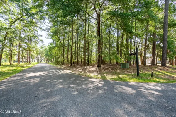 2 Lake Point Drive, Lady's Island, SC 29907