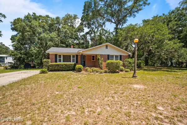 25 Miller Drive W, Beaufort, SC 29907